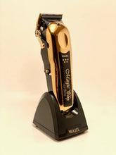 Cargar imagen en el visor de la galería, Wahl Professional 5-Star Cordless Magic Clip w/Stand - Limited GOLD EDITION -NEW